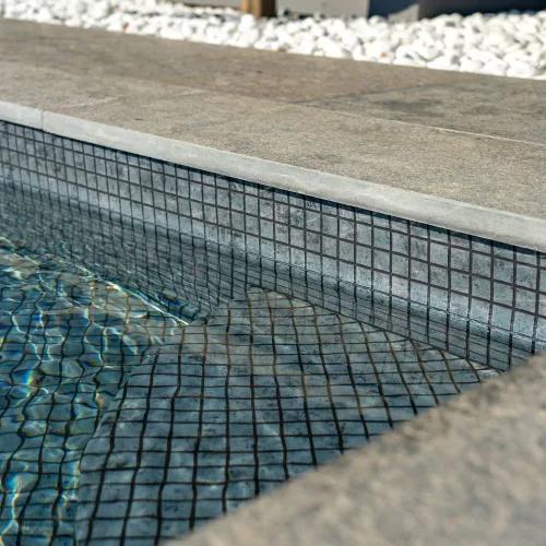 HAOGENPLAST MATRIX ezüst/fekete, sötét fugával, 1,65 m széles, 41,25 m2 / tekercs