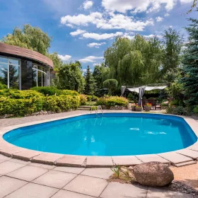   Tierra Blue Pool, 6x3x1,5 m-es ovális, süllyesztett víztükrű medence 0,8 mm-es szürke színű fóliával